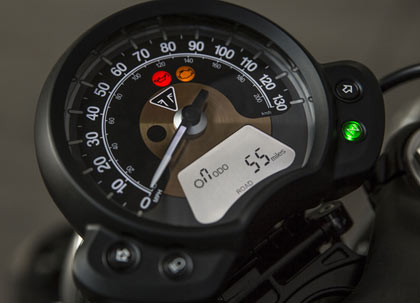 2017 Triumph Bonneville Bobber speedometer