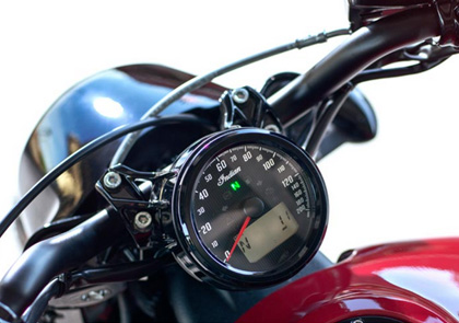 2018 Indian Scout Bobber instruments